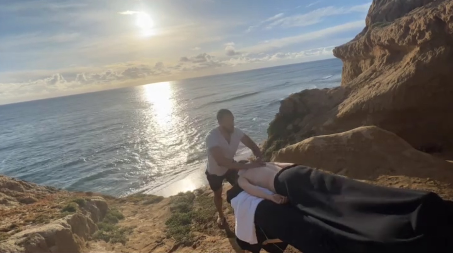 Complimentary orthopedic massage with Ronald Johnson
